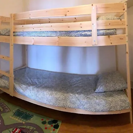 Piso Ideal Para Familias Con Espectacular Vistas *